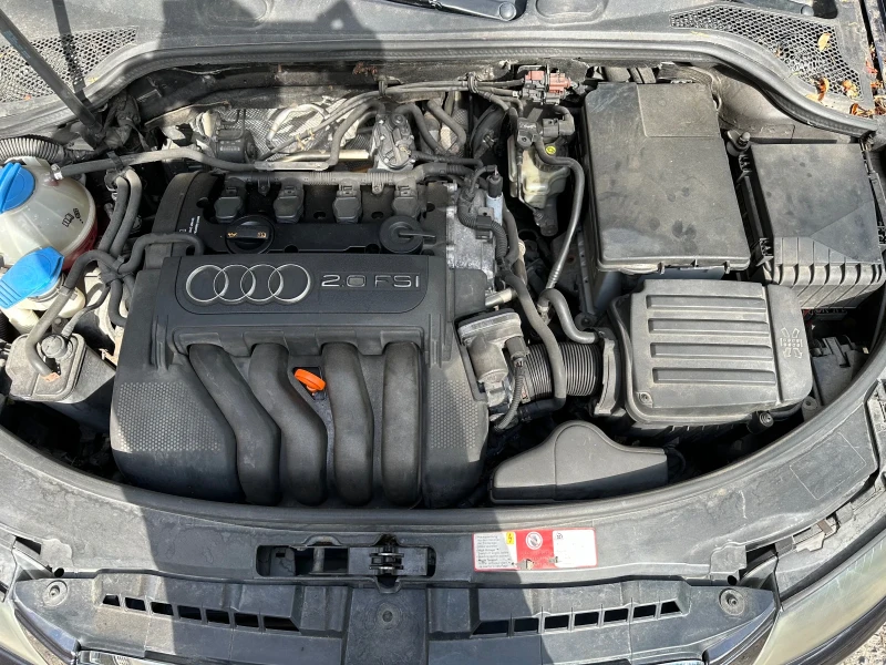 Audi A3 2.0 FSI, снимка 17 - Автомобили и джипове - 47369243