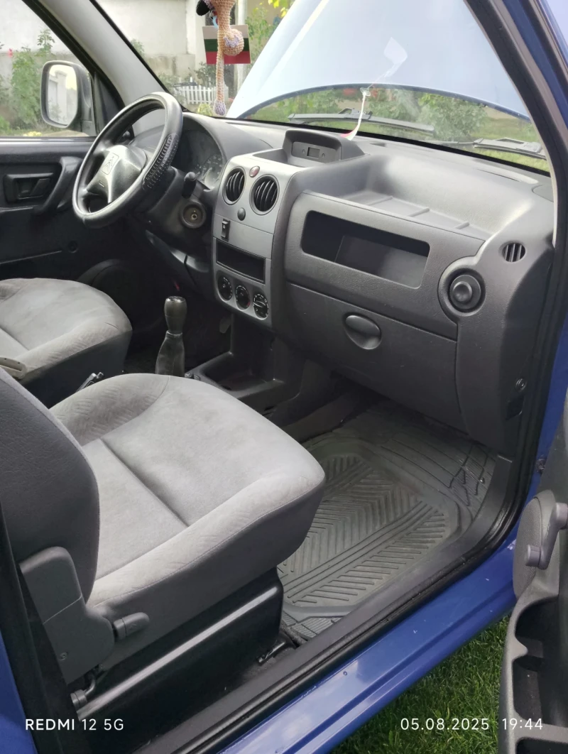 Citroen Berlingo 1.4, снимка 6 - Автомобили и джипове - 52727596