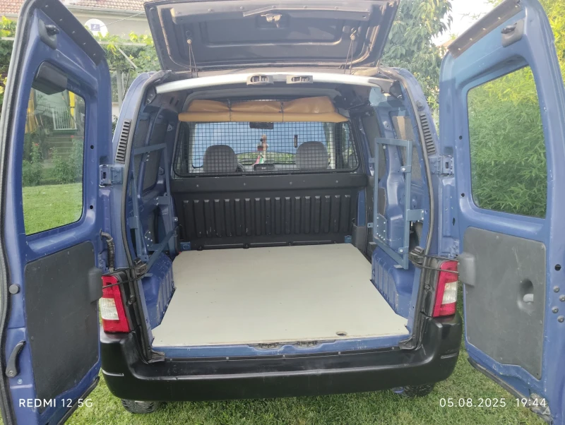 Citroen Berlingo 1.4, снимка 7 - Автомобили и джипове - 52727596