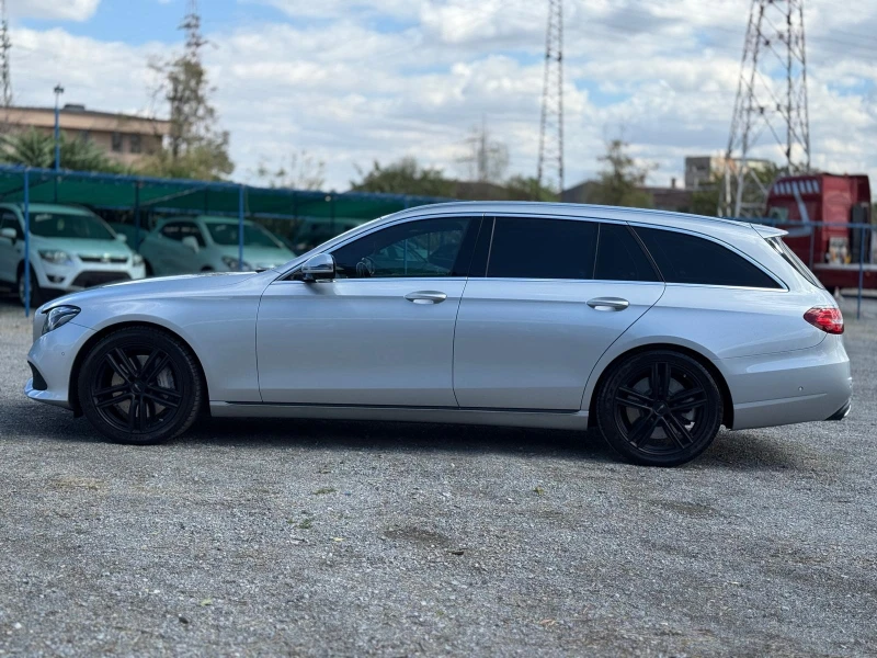 Mercedes-Benz E 400 4Matic Full Digital Burmester Airmatic, снимка 8 - Автомобили и джипове - 51568354