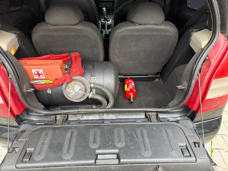 Citroen C2, снимка 9 - Автомобили и джипове - 52055109