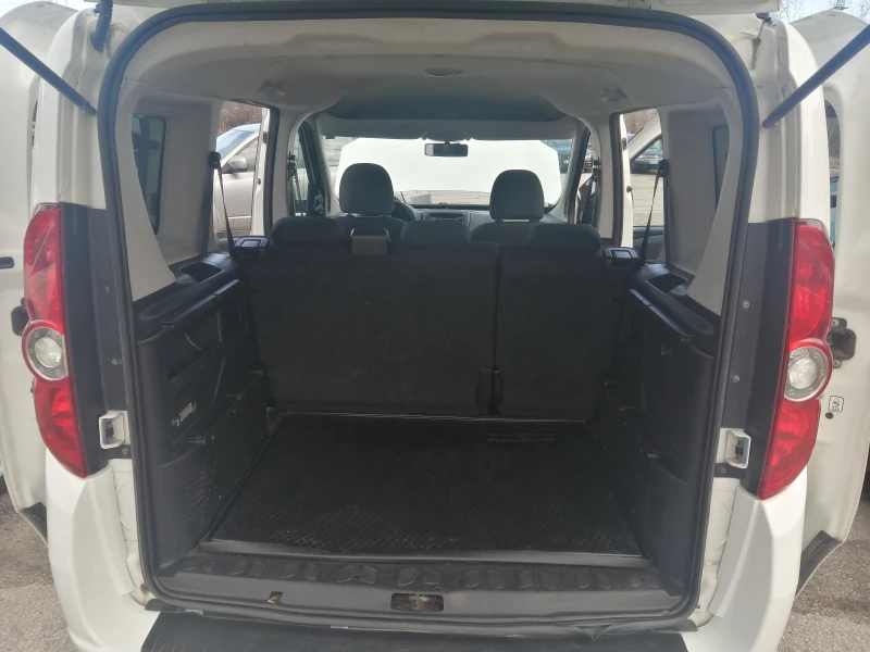 Fiat Doblo 1.6 Multijet, снимка 16 - Автомобили и джипове - 52091382