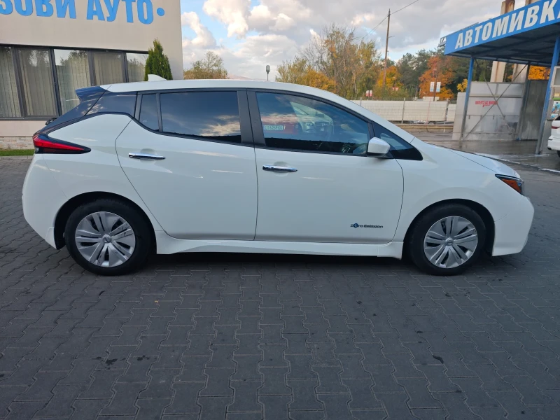 Nissan Leaf , снимка 4 - Автомобили и джипове - 52266187