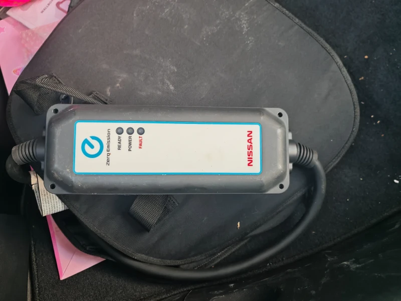 Nissan Leaf , снимка 8 - Автомобили и джипове - 52266187