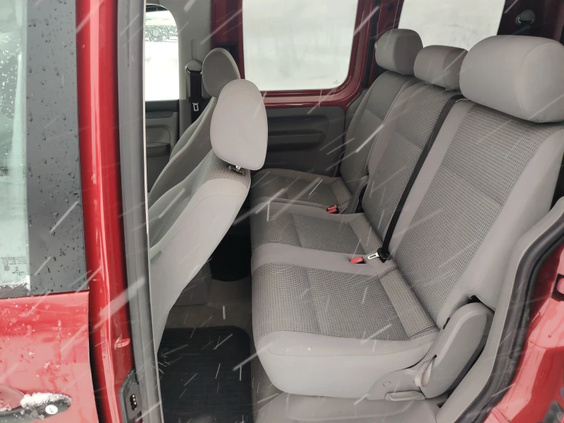 VW Caddy 1.9 TDI, снимка 9 - Автомобили и джипове - 53469325