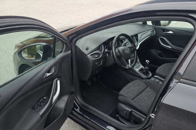 Opel Astra K Sports Tourer 1.6 136hp, снимка 10 - Автомобили и джипове - 53469974
