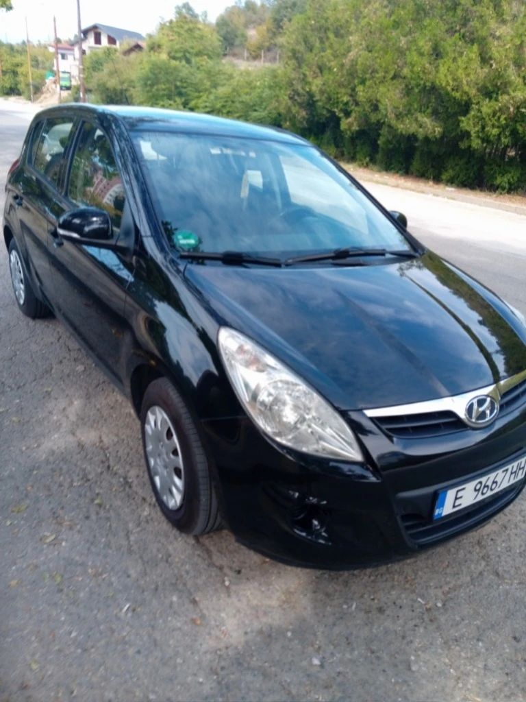 Hyundai I20 1.4 Automatic, снимка 5 - Автомобили и джипове - 48095861