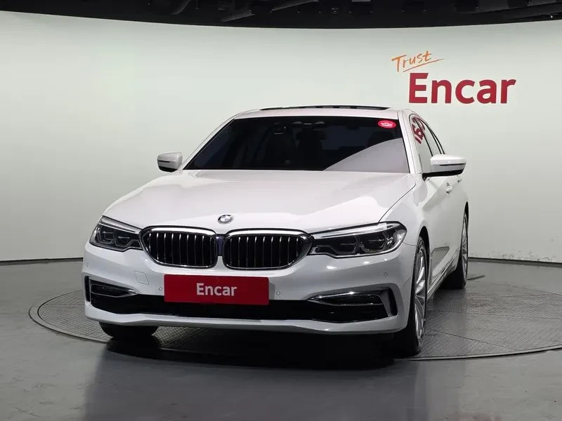 BMW 520 G30) 520D Luxury Special Edition, снимка 3 - Автомобили и джипове - 54873511