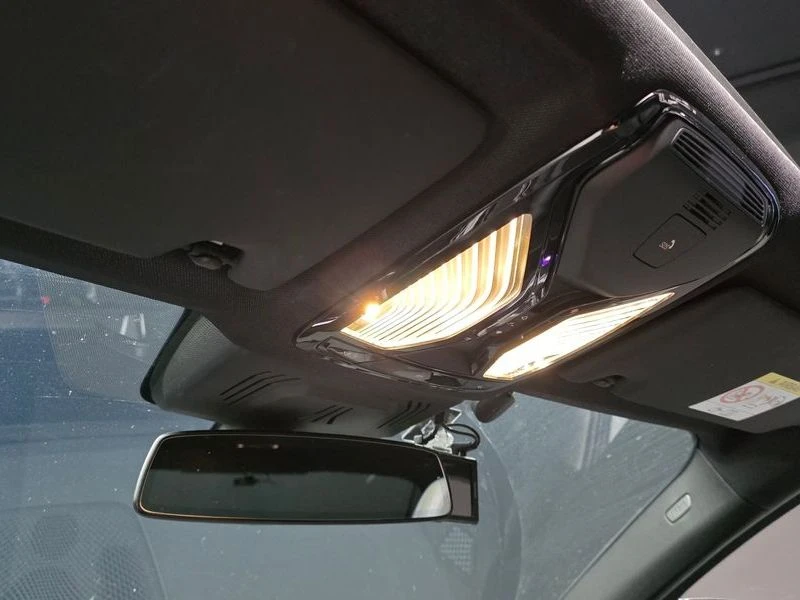 BMW 320 320i M Sport| 184к.с., снимка 16 - Автомобили и джипове - 56169730