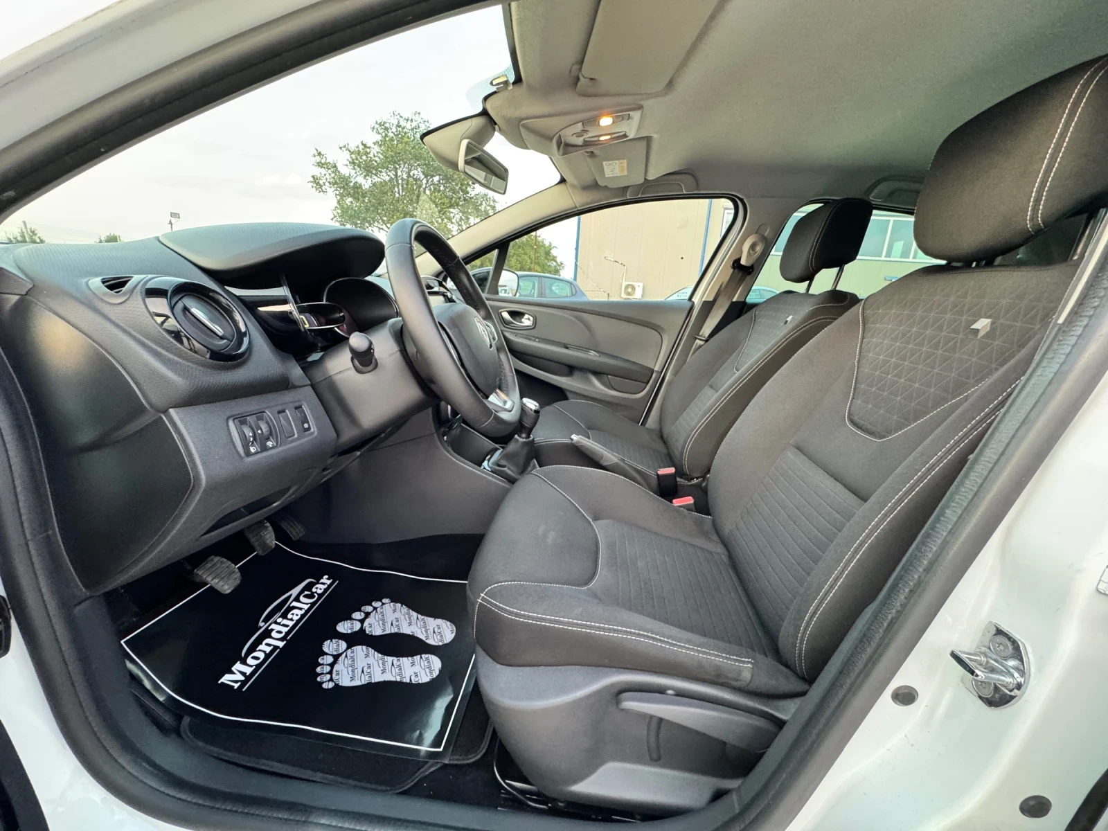 Renault Clio 1.5dci 90kc LIMITED - изображение 9