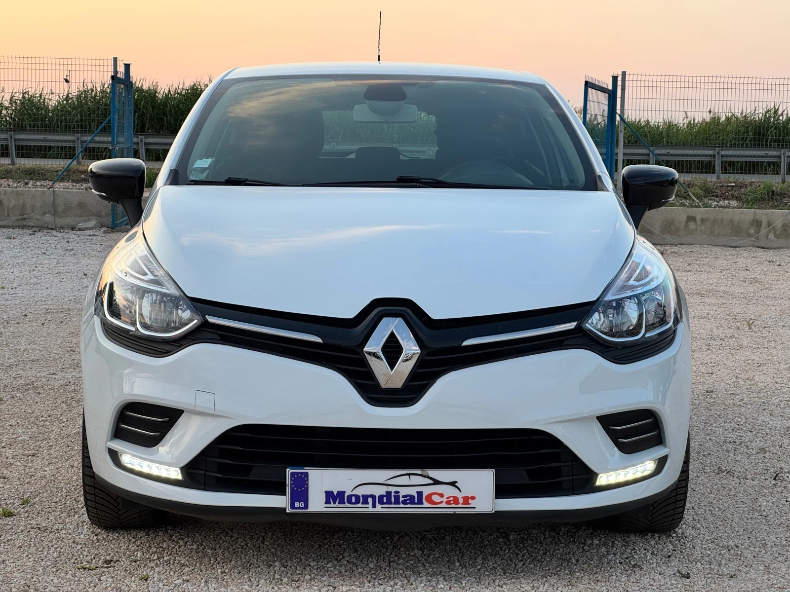 Renault Clio 1.5dci 90kc LIMITED - изображение 3