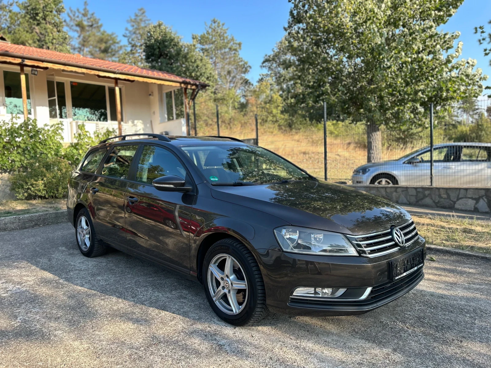 VW Passat 1.4 TSI МЕТАН NAVI PANO - изображение 2