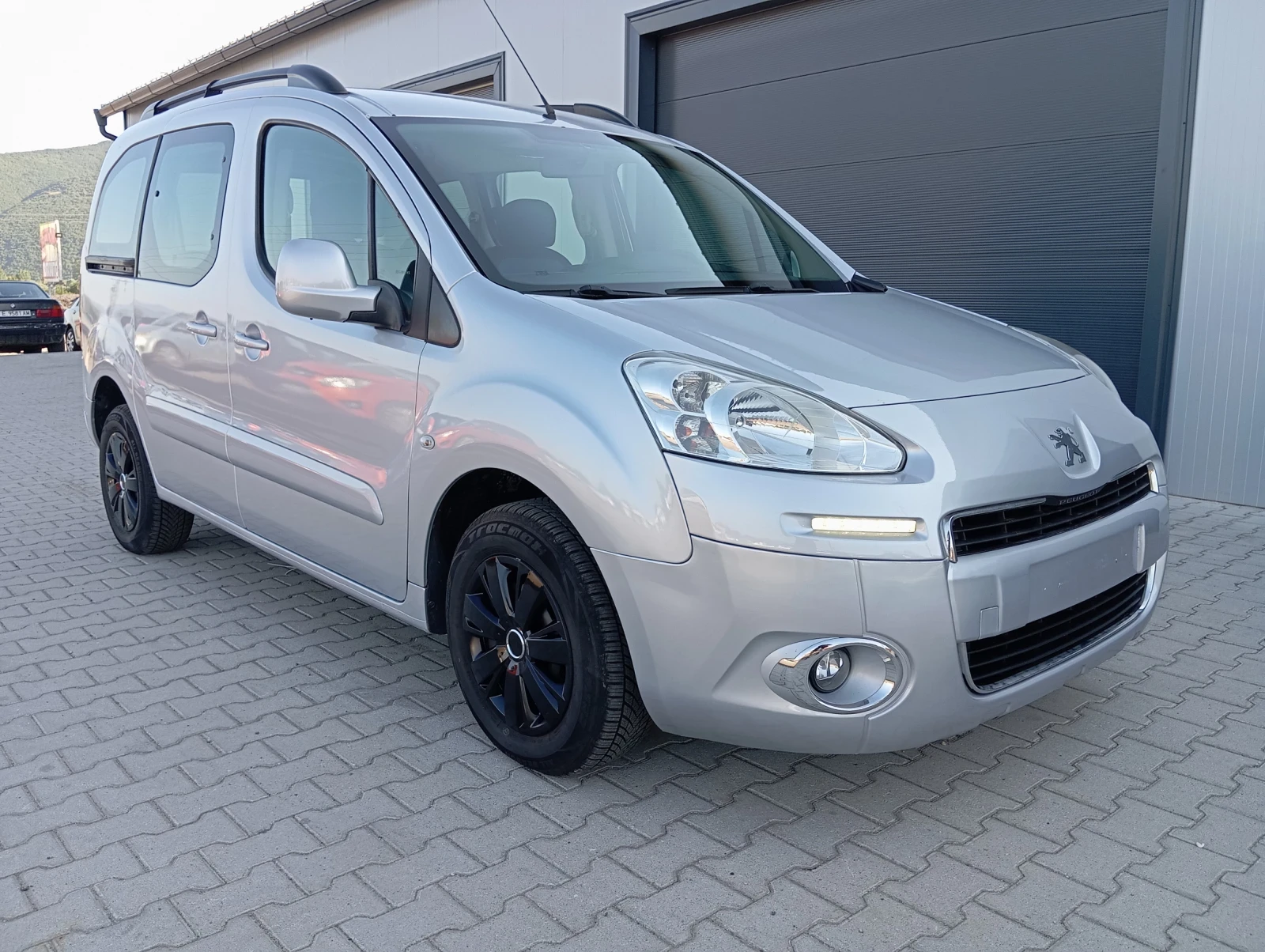 Peugeot Partner 1.6HDI ЛИЗИНГ  | Mobile.bg — изображение 1