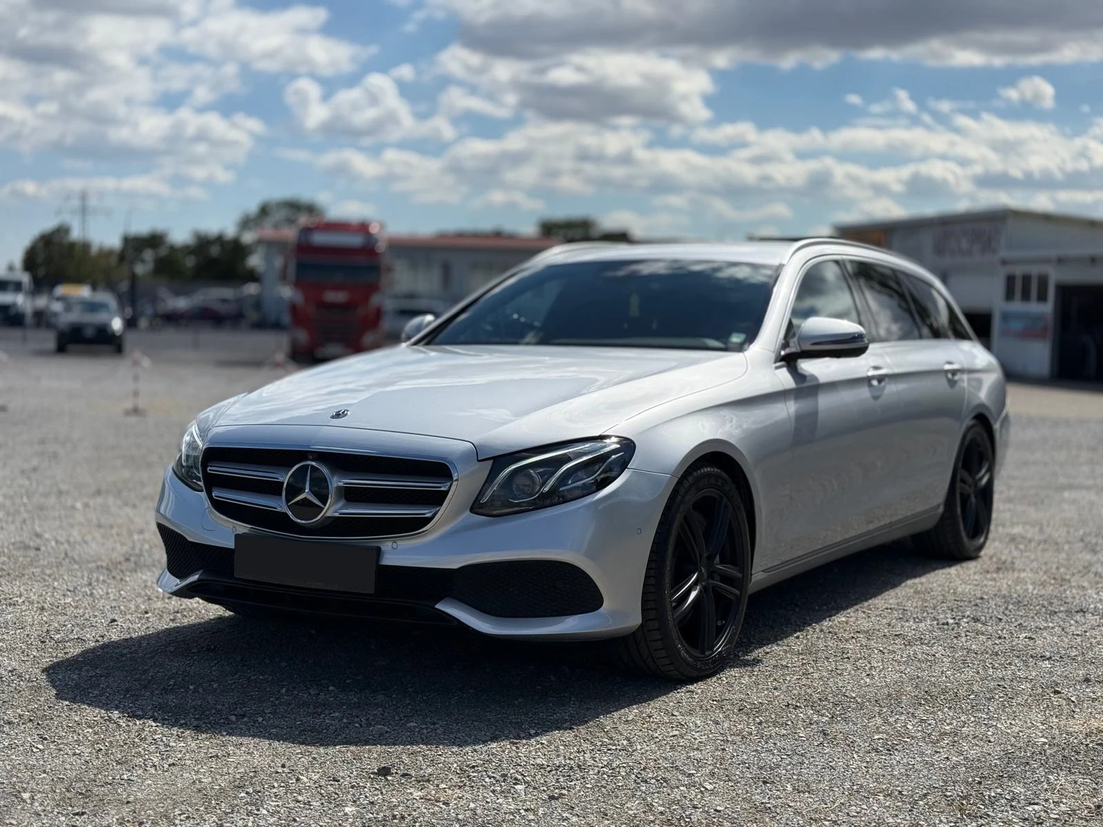 Mercedes-Benz E 400 4Matic Full Digital Burmester Airmatic | Mobile.bg — изображение 1