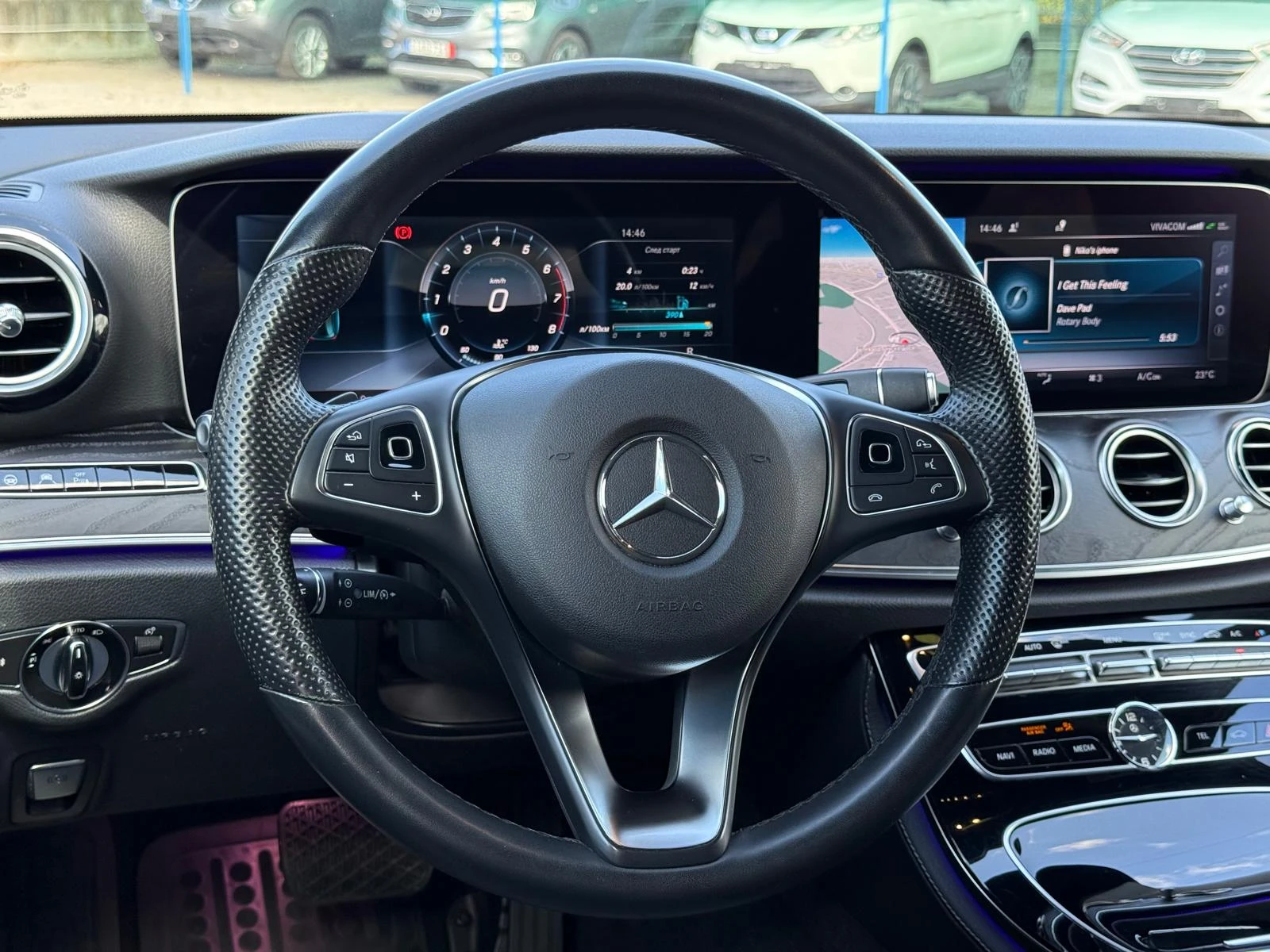 Mercedes-Benz E 400 4Matic Full Digital Burmester Airmatic | Mobile.bg — изображение 14