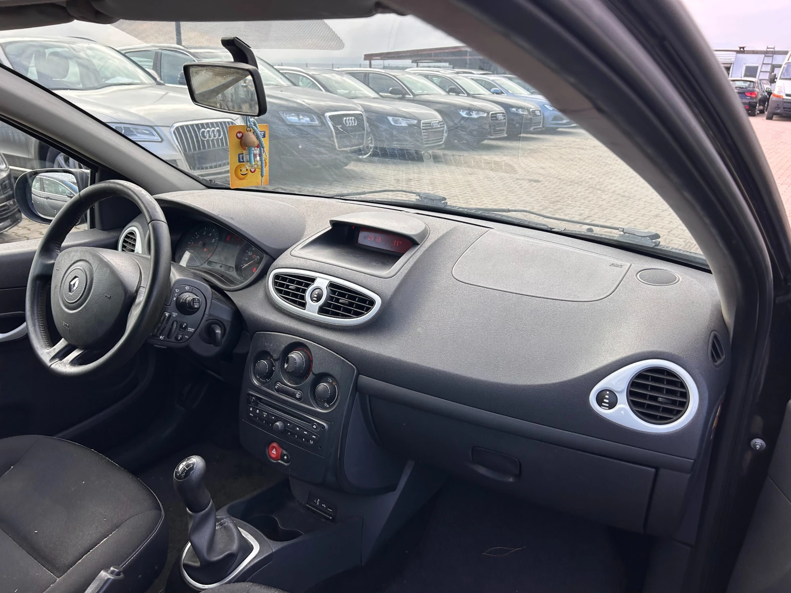 Renault Clio 1.2i EURO 5 - изображение 10