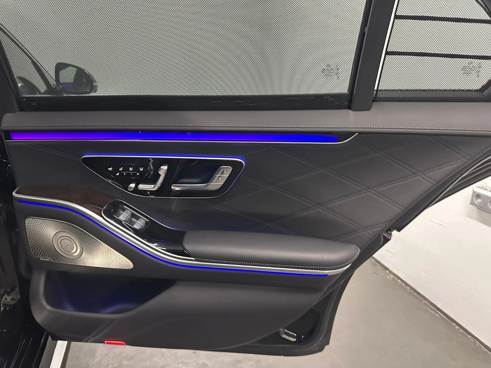 Mercedes-Benz S 63 AMG E-PERFORMANCE LONG EXCLUSIVE BURMESTER TV | Mobile.bg   12