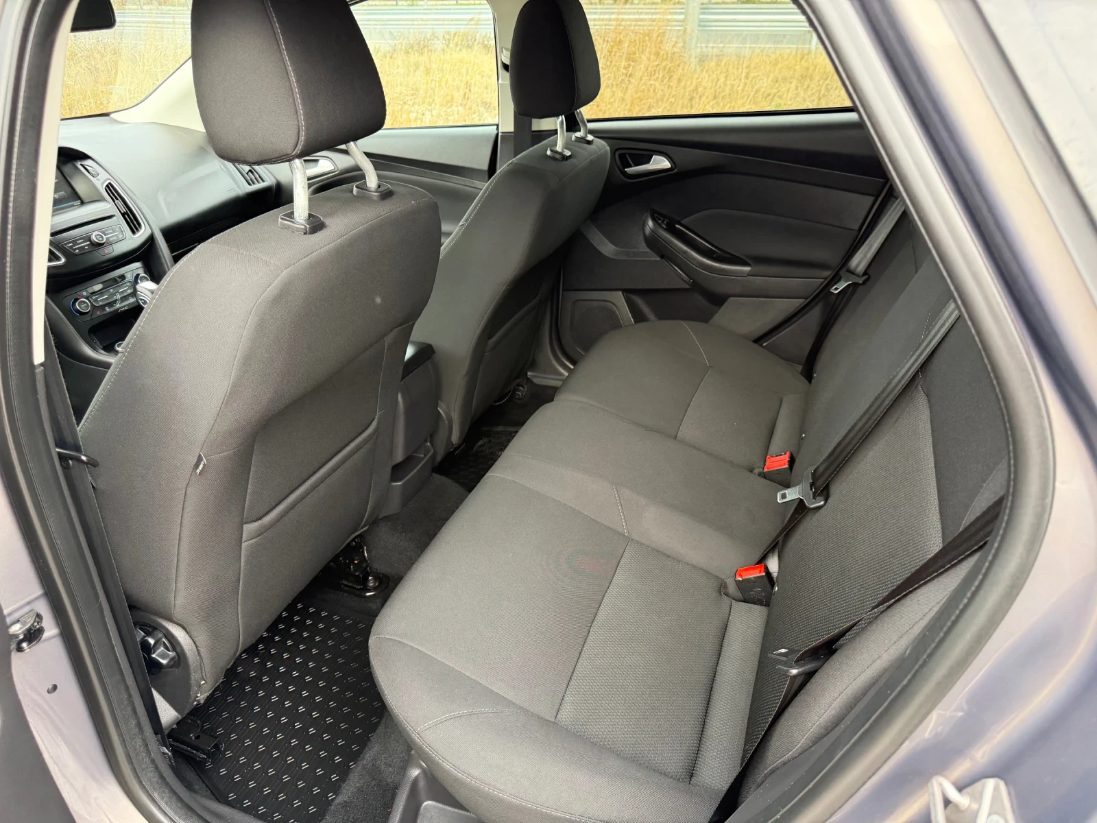 Ford Focus 1.5 DCi / AVTOMAT / TITANIUM / NAVI / PODGREV | Mobile.bg   11