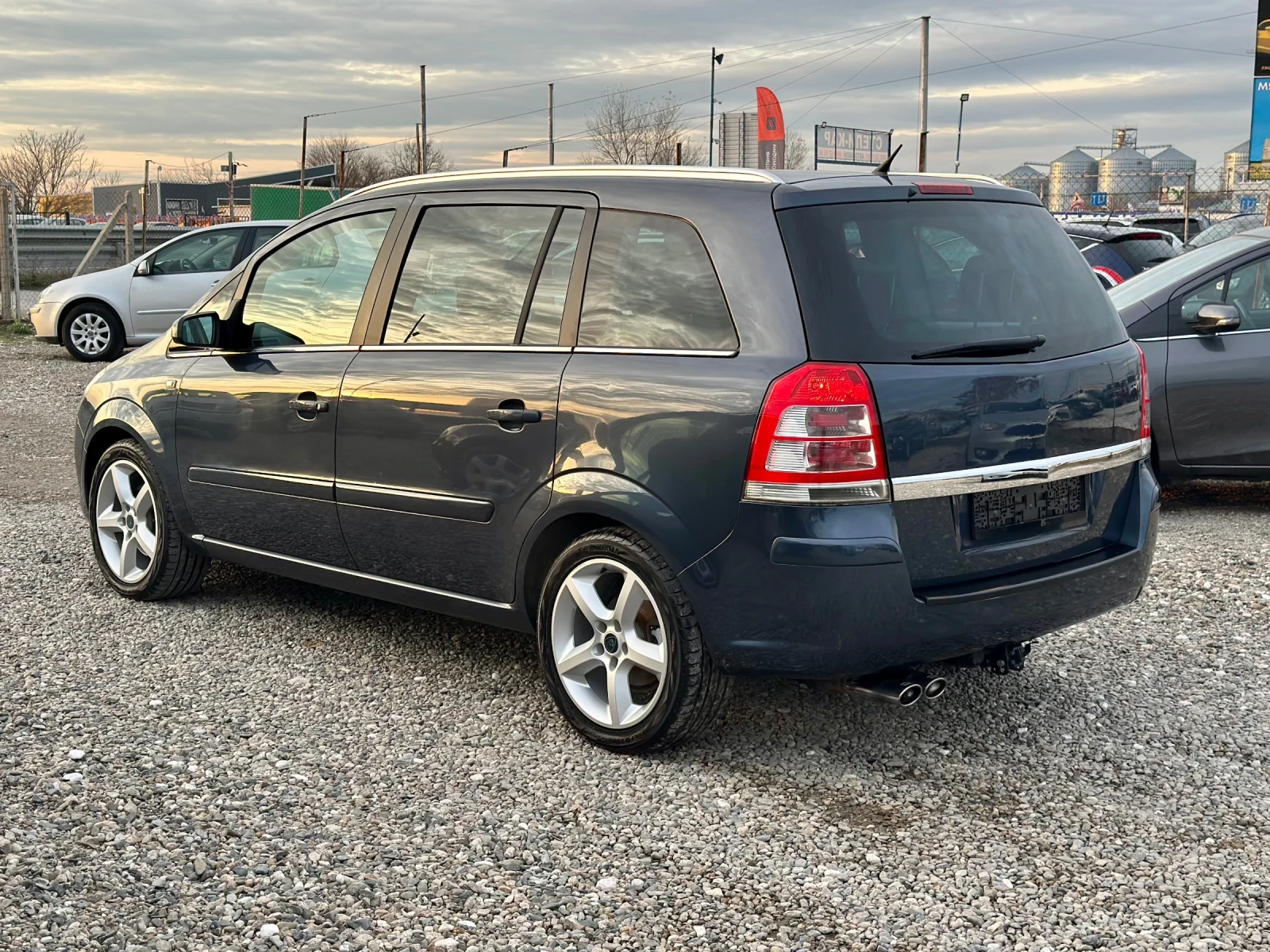 Opel Zafira 1.8i 140kc 6+ 1M COSMO - изображение 6