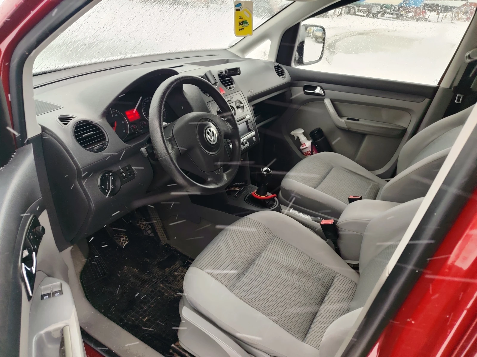 VW Caddy 1.9 TDI - изображение 7