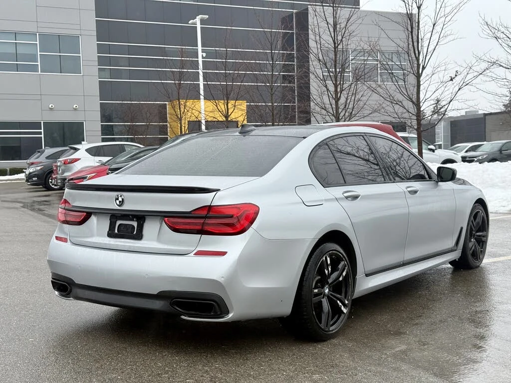 BMW 750 I * M-Package* * HeadUp* AвтоКредит* (ЦЕНА ДО БГ) - изображение 5