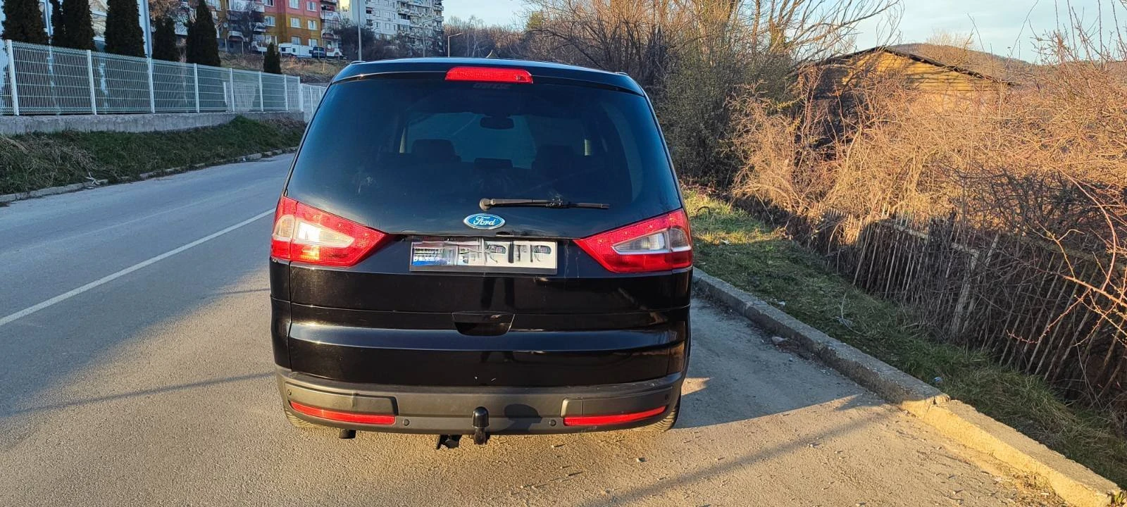 Ford Galaxy 2.0 TDCi GHIA, снимка 4 - Автомобили и джипове - 53808531