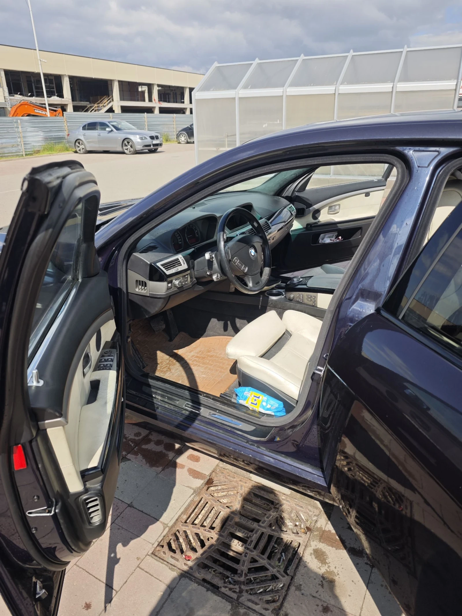 BMW 750 Individual Shadow line , снимка 5 - Автомобили и джипове - 54396122