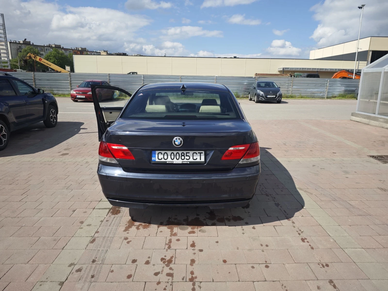 BMW 750 Individual Shadow line , снимка 2 - Автомобили и джипове - 54396122
