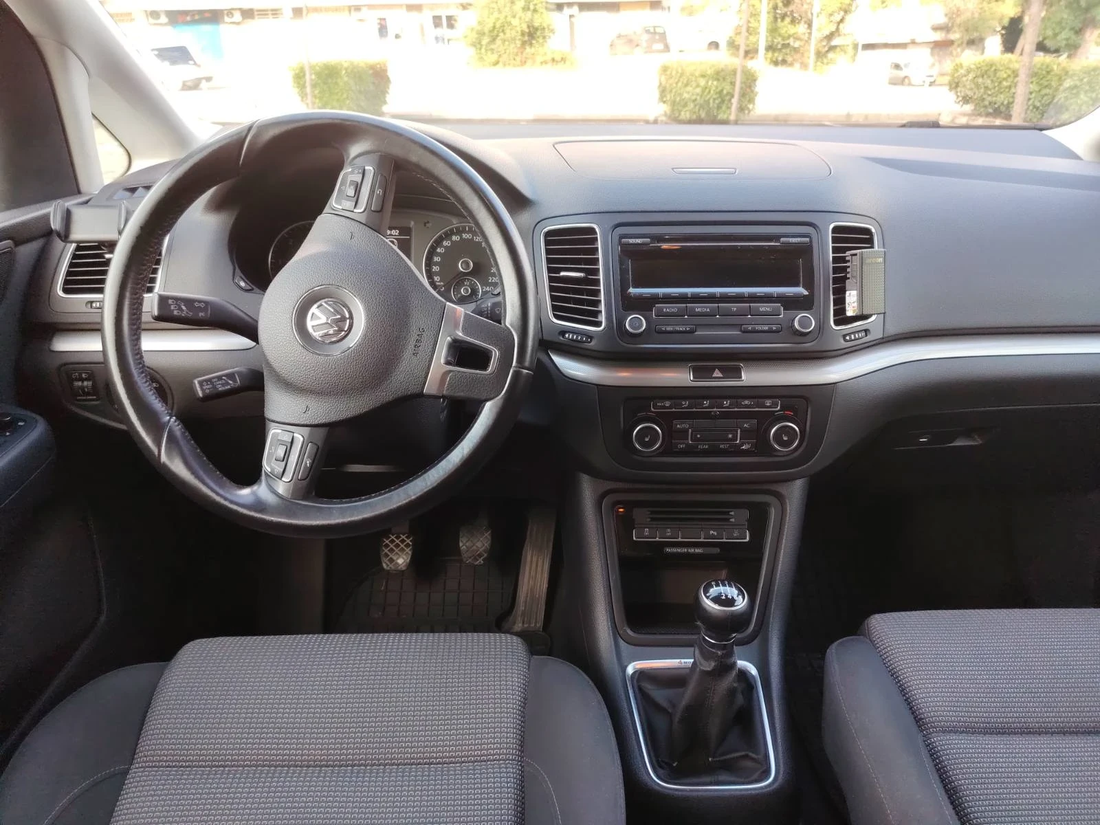 VW Sharan, снимка 9 - Автомобили и джипове - 55151515