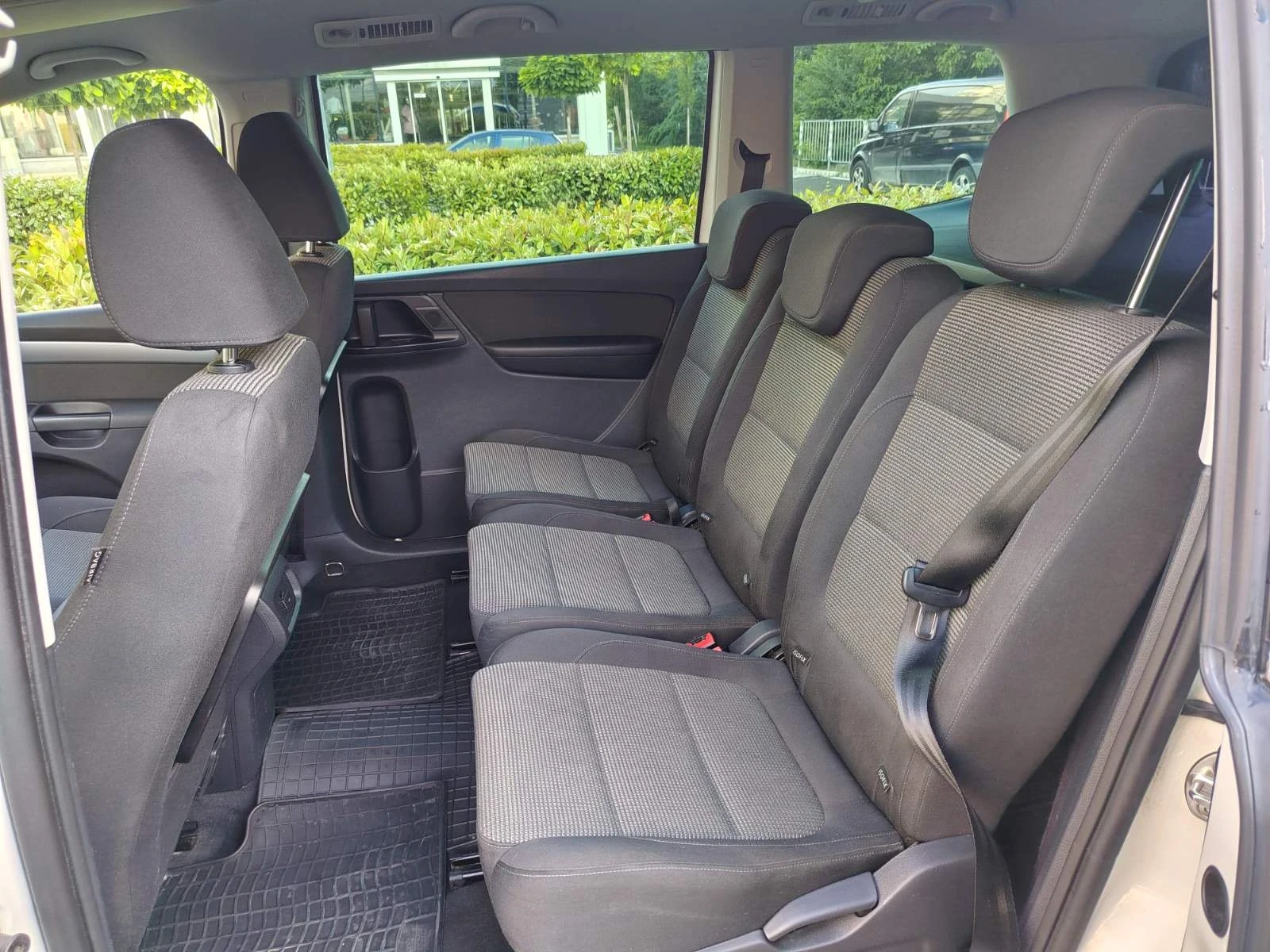 VW Sharan, снимка 12 - Автомобили и джипове - 55151515