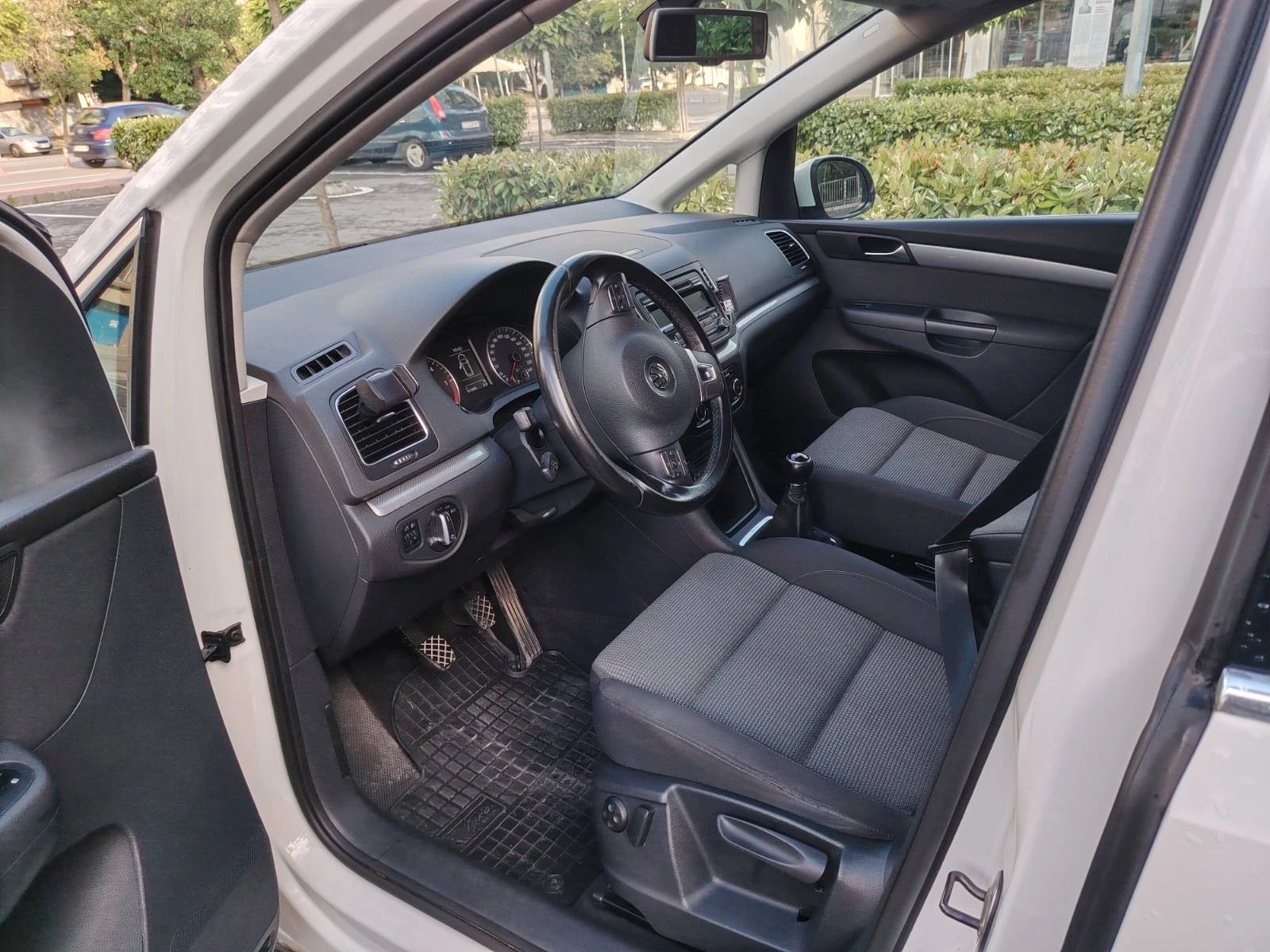 VW Sharan, снимка 13 - Автомобили и джипове - 55151515