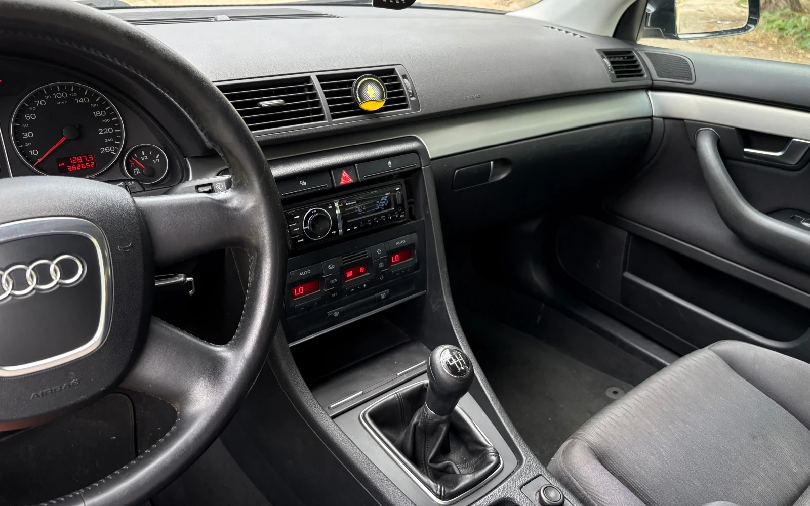 Audi A4, снимка 5 - Автомобили и джипове - 55223584
