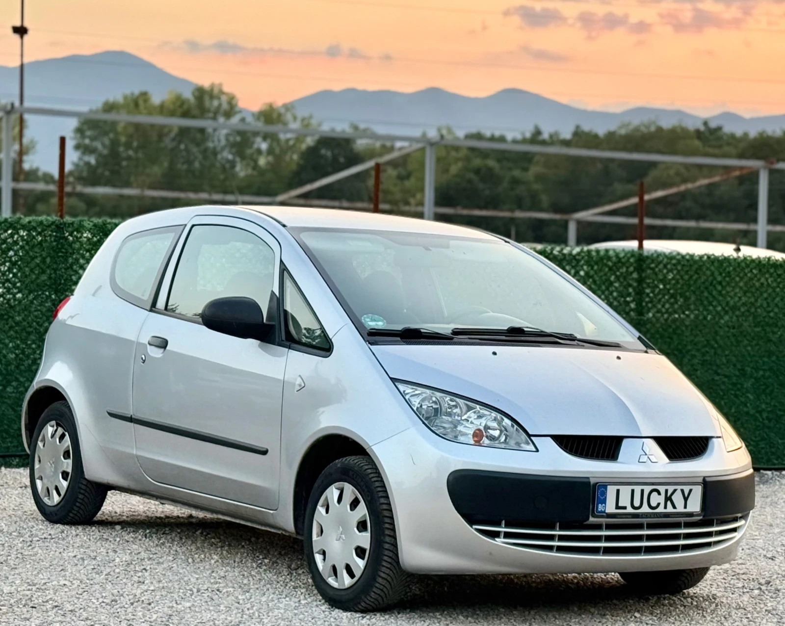 Mitsubishi Colt 1.1i КЛИМАТИК