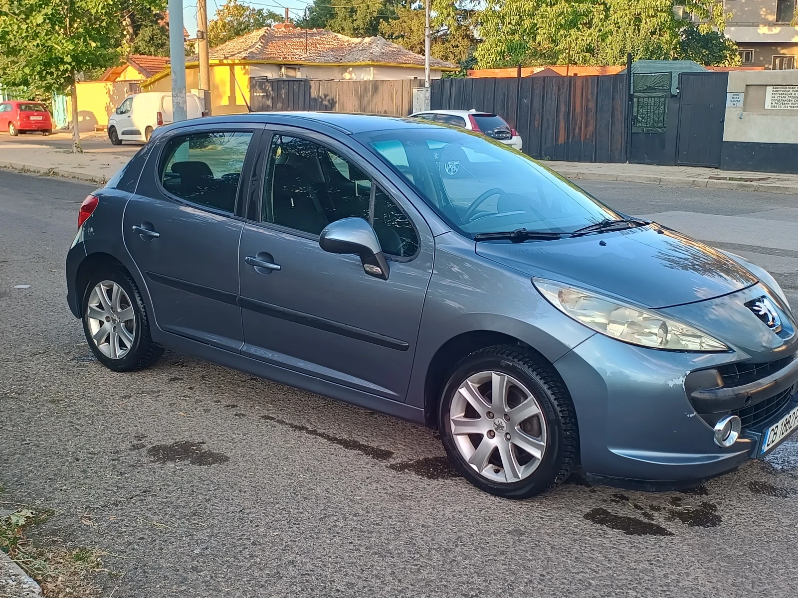 Peugeot 207 1.6 120 коня, снимка 5 - Автомобили и джипове - 55966555