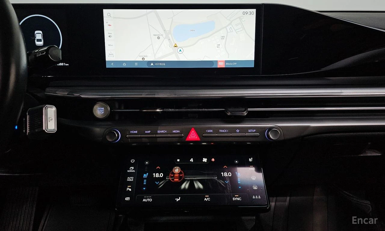 Hyundai Grandeur 3.5* LPG* PREMIUM* ОБДУХВАНЕ* ДИСТРОНИК* LANE* ASS, снимка 9 - Автомобили и джипове - 55975514