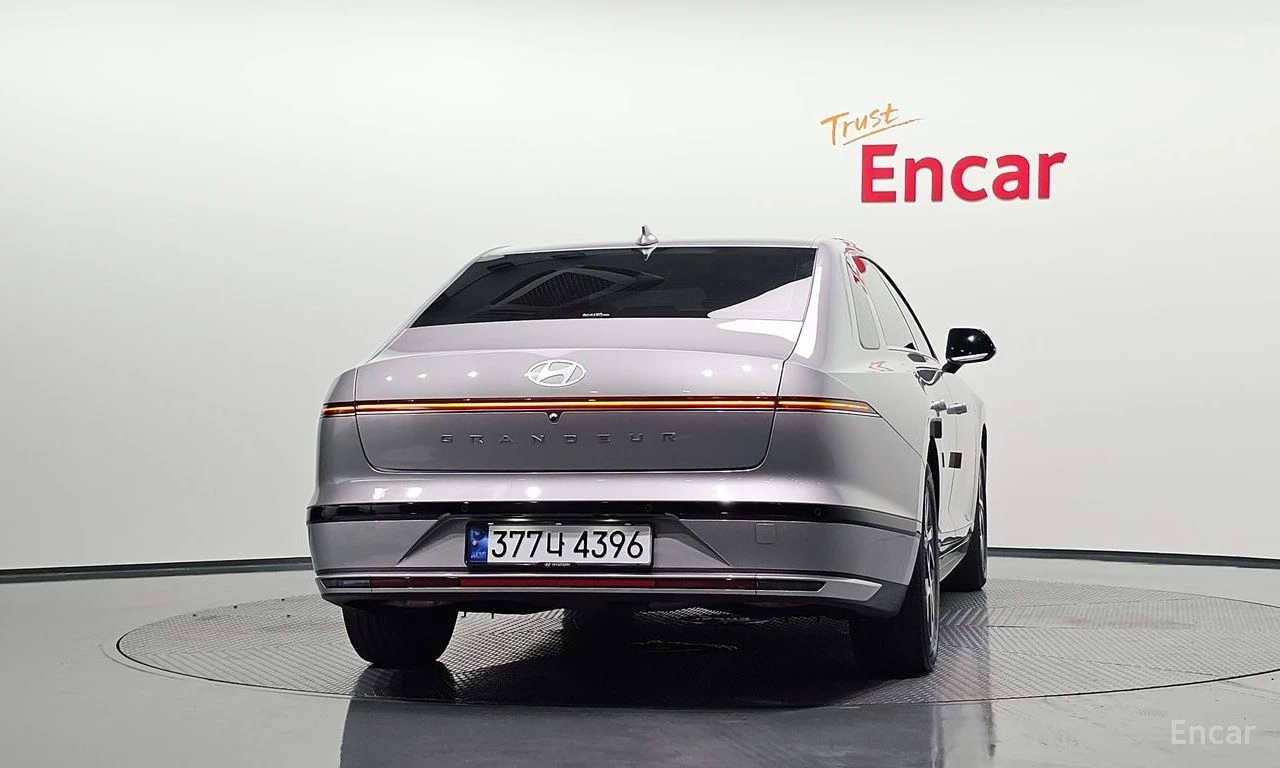 Hyundai Grandeur 3.5* LPG* PREMIUM* ОБДУХВАНЕ* ДИСТРОНИК* LANE* ASS, снимка 4 - Автомобили и джипове - 55975514