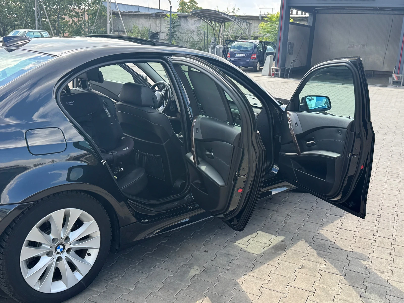 BMW 530, снимка 5 - Автомобили и джипове - 56214396