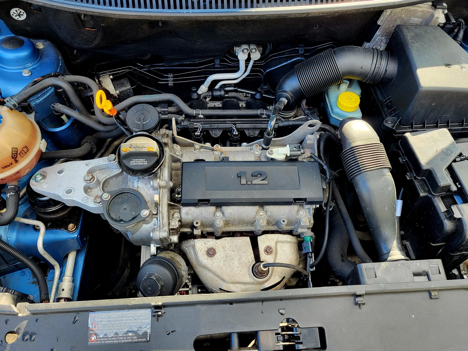 VW Polo 1.2i , снимка 10 - Автомобили и джипове - 56551202