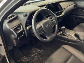 Lexus UX 250h  CARFAX, снимка 5
