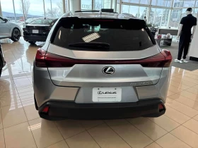 Lexus UX 250h  CARFAX, снимка 4