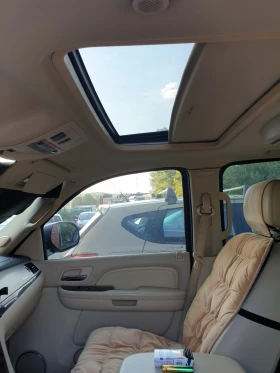 Cadillac Escalade ESV, снимка 12