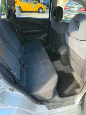 Mitsubishi Outlander 2.0i 4x4, снимка 8