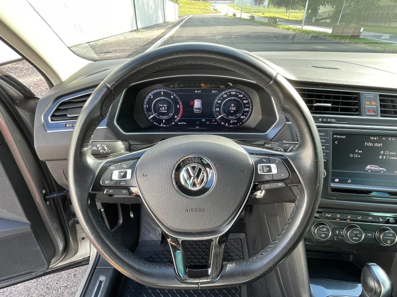 VW Tiguan 2.0 TDI 191hp, внос от Швеция, снимка 7 - Автомобили и джипове - 47264994