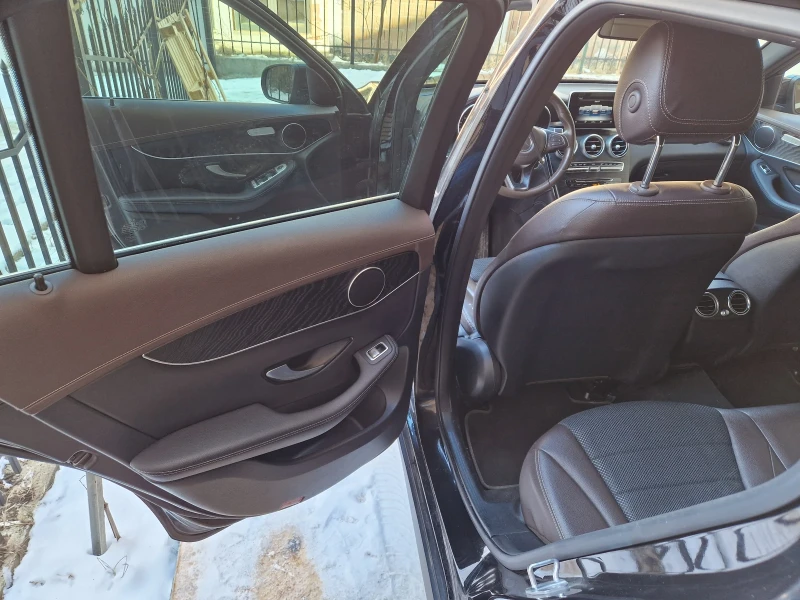 Mercedes-Benz GLC 220, снимка 14 - Автомобили и джипове - 49260635