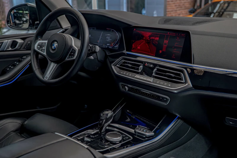 BMW X5 40i/M-Technik/Камера/Подгрев, снимка 10 - Автомобили и джипове - 49980907