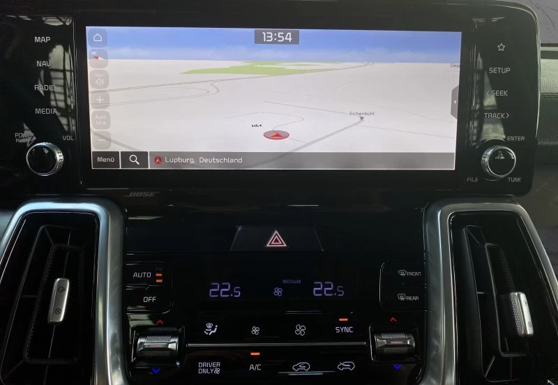 Kia Sorento PHEV/265HP/4X4/SPIRIT/PANO/NAVI/LED/ACC/948v, снимка 14 - Автомобили и джипове - 53510198