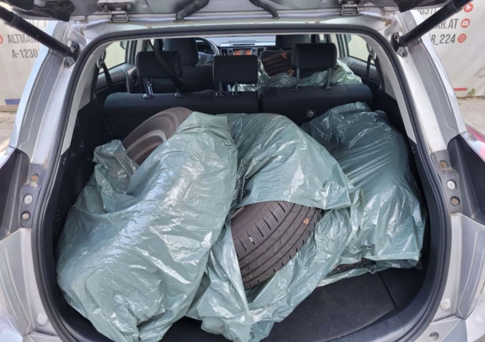 Toyota Rav4  2, 0 Valvematic Active MDS 4WD.112. 842км - изображение 9