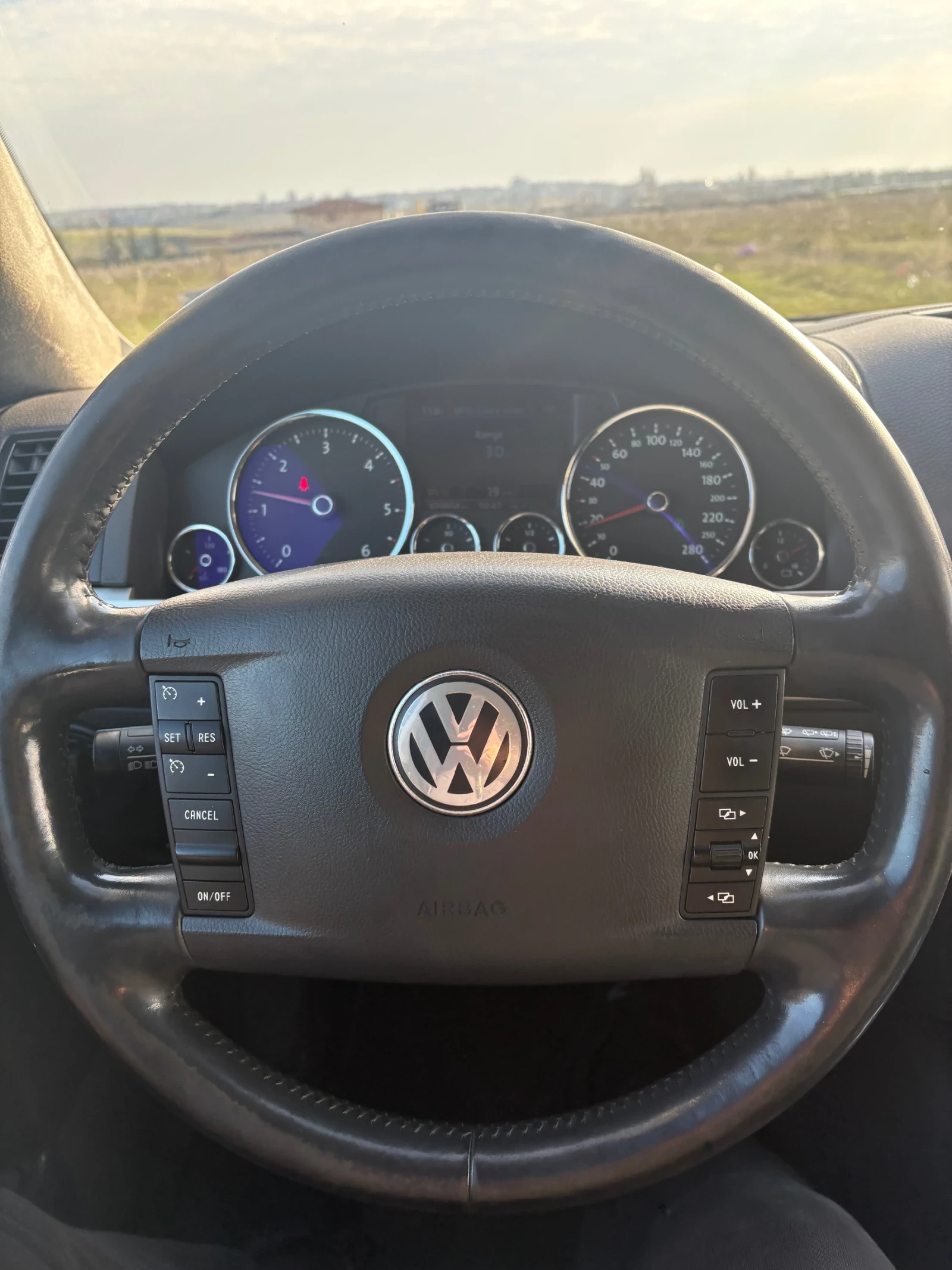 VW Touareg 3.0TDi V6 Auto | Mobile.bg � ����������� 8