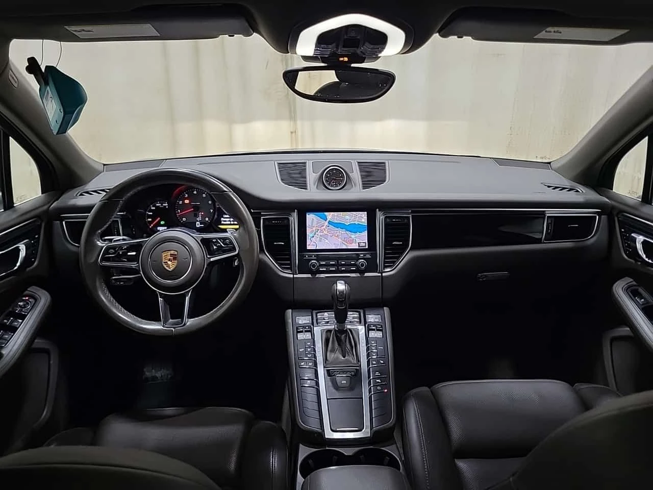 Porsche Macan * S * CARFAX * АВТОКРЕДИТ БЕЗ ПЪРВОНАЧАЛНА ВНОСКА, снимка 12 - Автомобили и джипове - 54774922