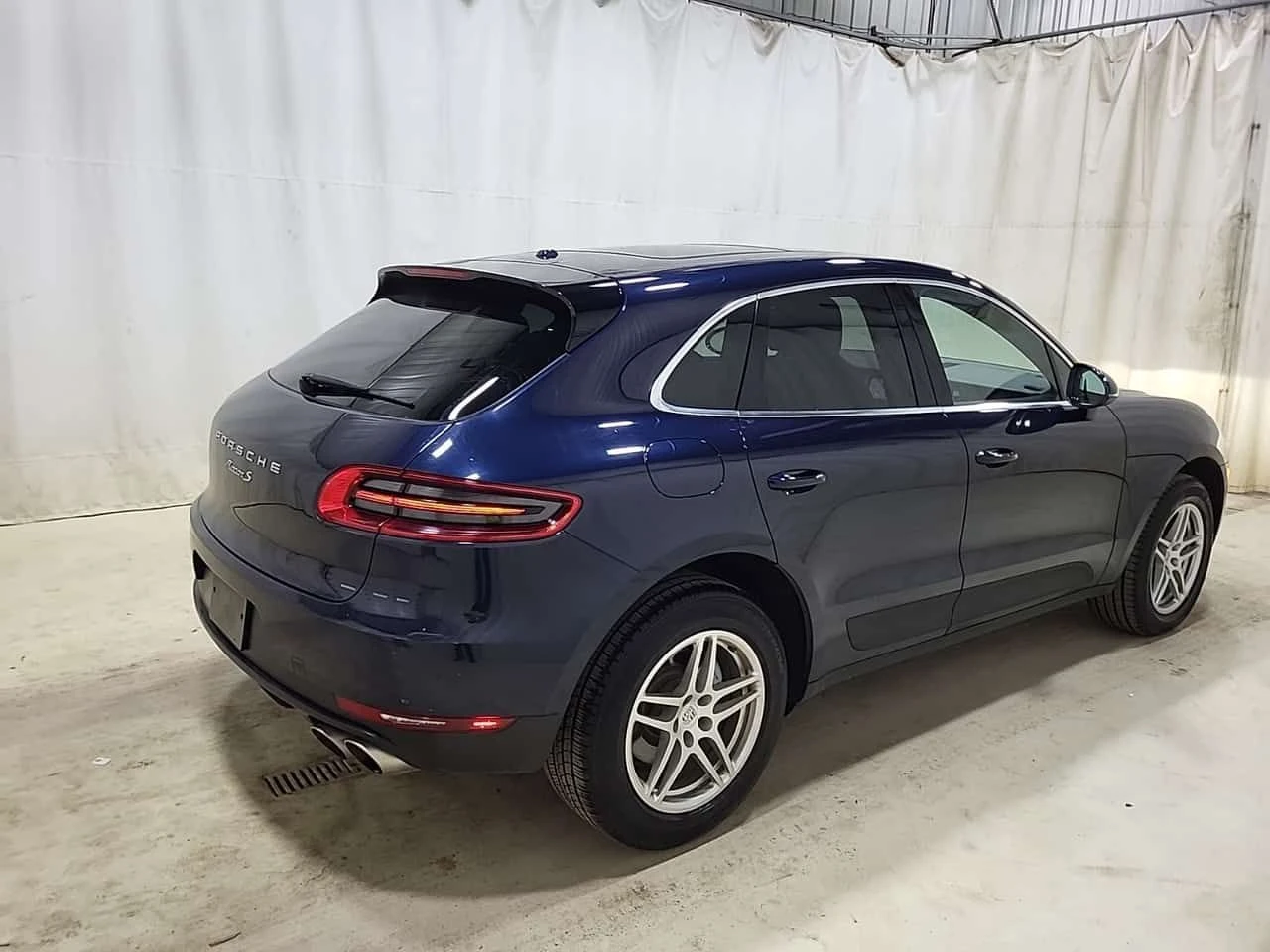 Porsche Macan * S * CARFAX * АВТОКРЕДИТ БЕЗ ПЪРВОНАЧАЛНА ВНОСКА, снимка 3 - Автомобили и джипове - 54774922